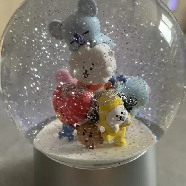 BT21 스노우볼