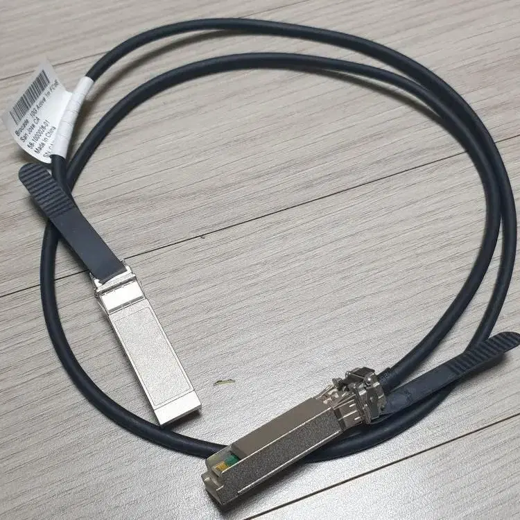 브로케이드 10G SFP+ 1M DAC 케이블 / 10기가 케이블