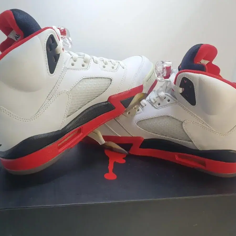 나이키 Jordan 5 Retro Fire Red Black T 서태웅