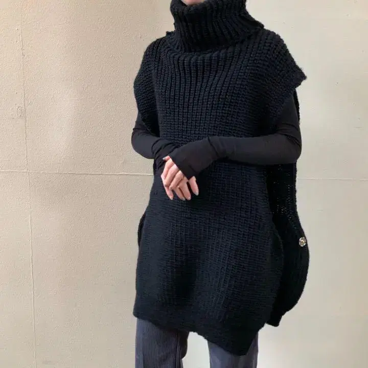 MAISON EUREKA KNIT VEST