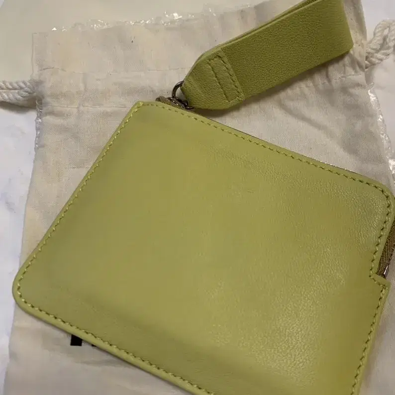 미닛뮤트 새상품 compact wallet