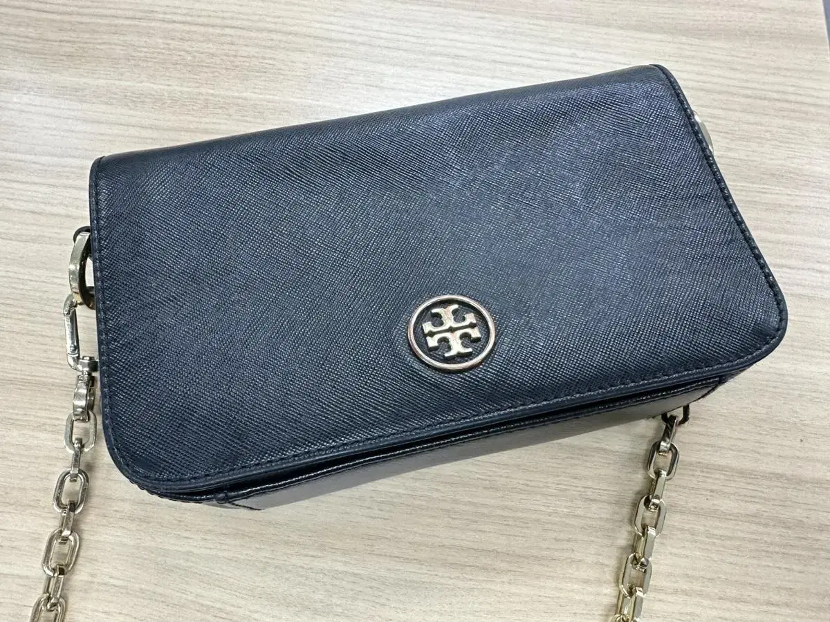 (Used) (Today Only) 100,000-70,000 Toribuchi Black Cross Bag