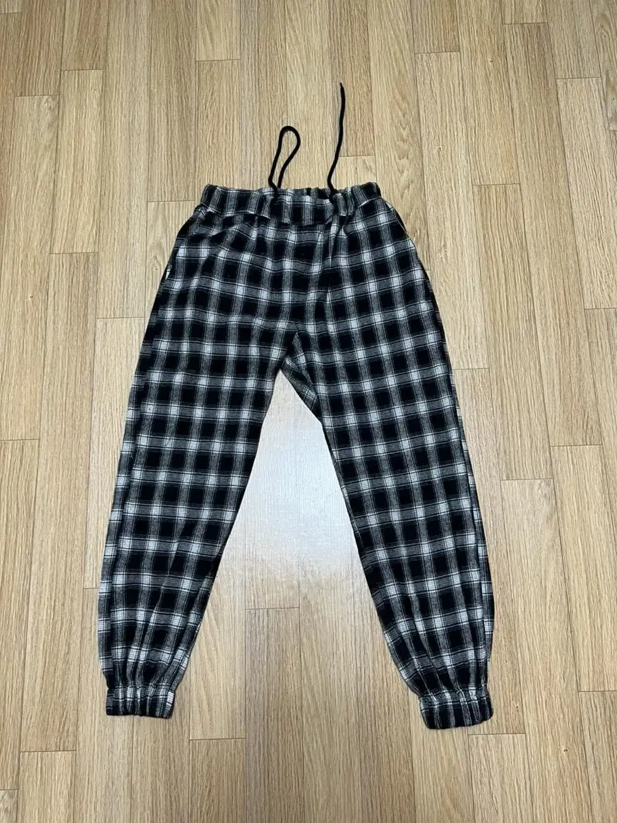 Checked jogger pants