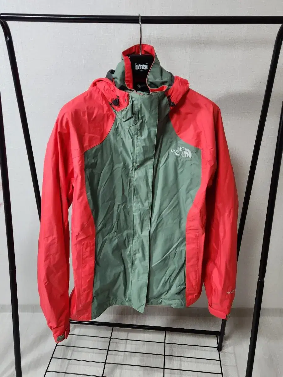 The North Face Women's Jumper size M