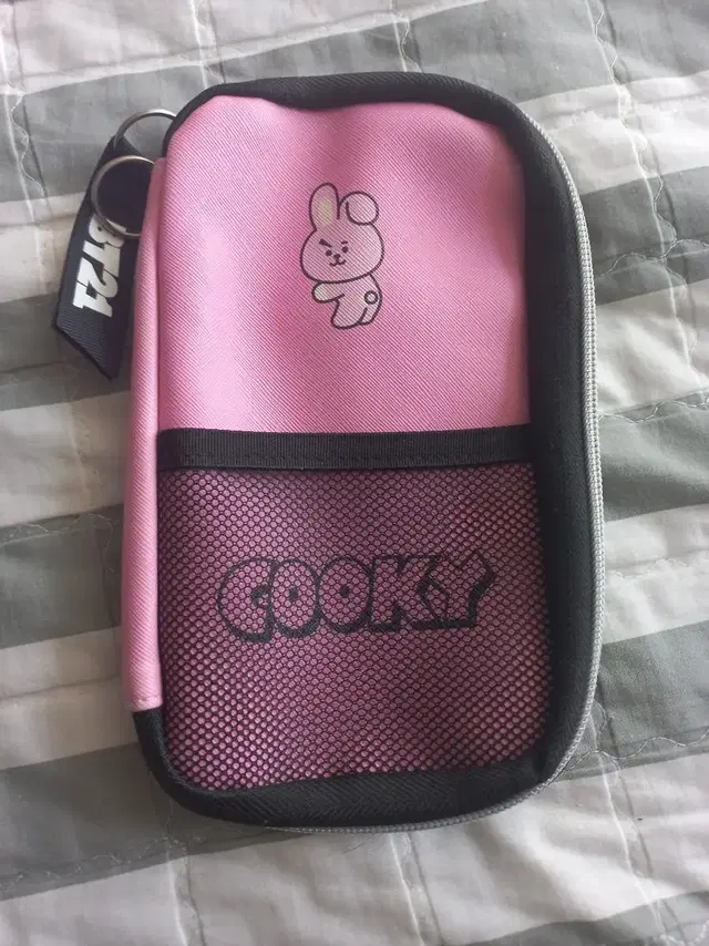 BT21(Cooky)파우치 팔아요