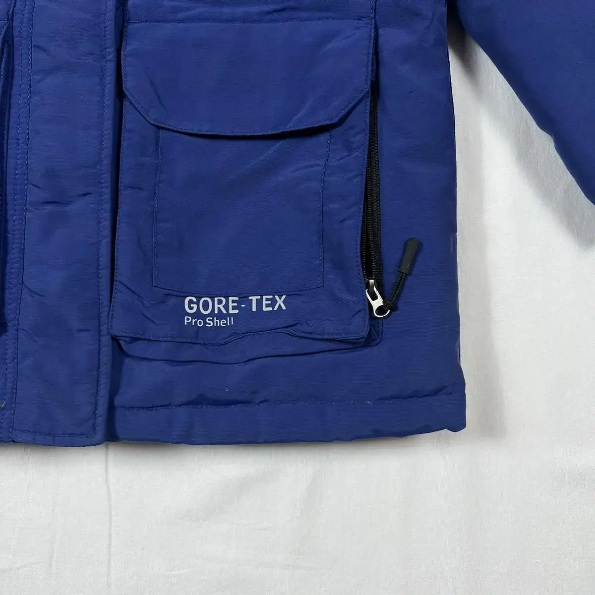 아크테릭스 arcteryx 고어텍스 유틸리티 멀티포켓 덕다운 패딩자켓