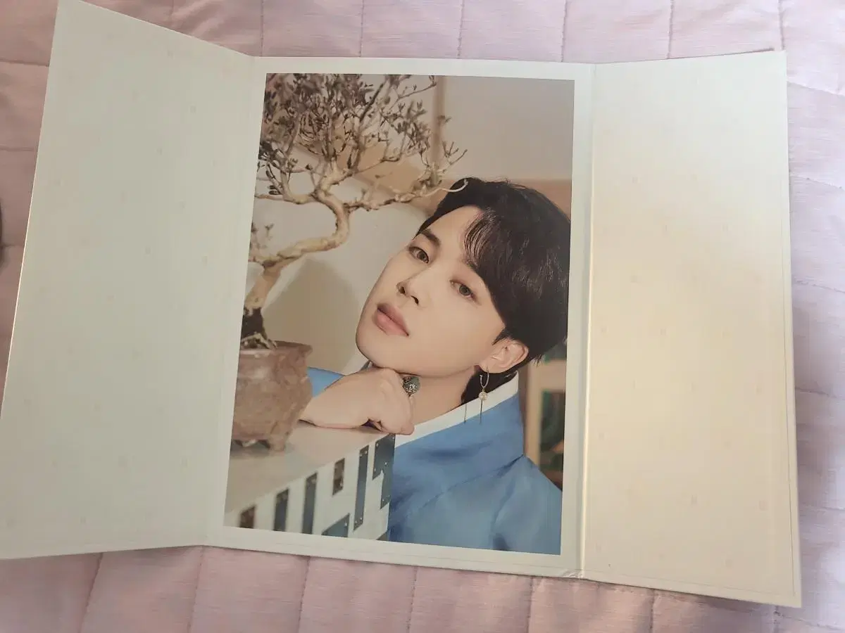 Bangtan Dharma Center Photo Flip, Folding Photo WTS