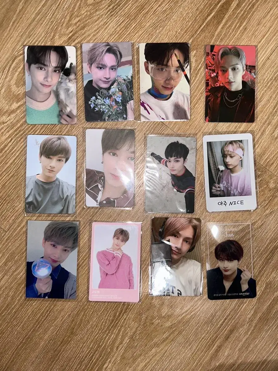 Sells Seventeen Photo Cards