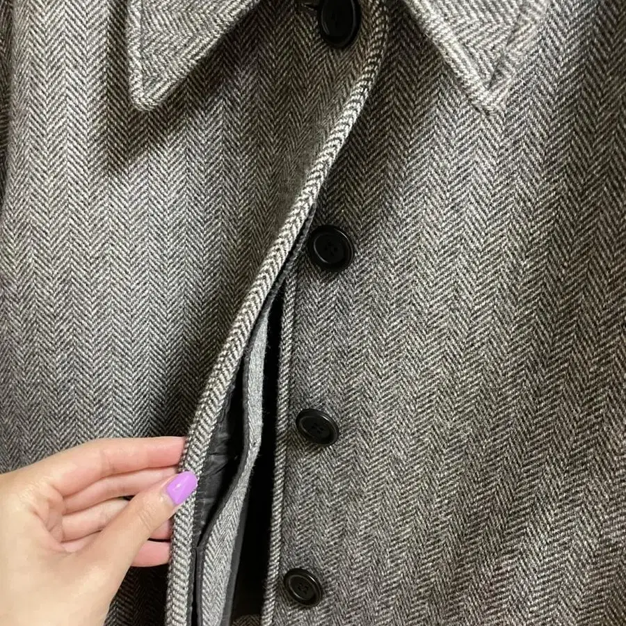 아모멘토 WIDE CROP COAT