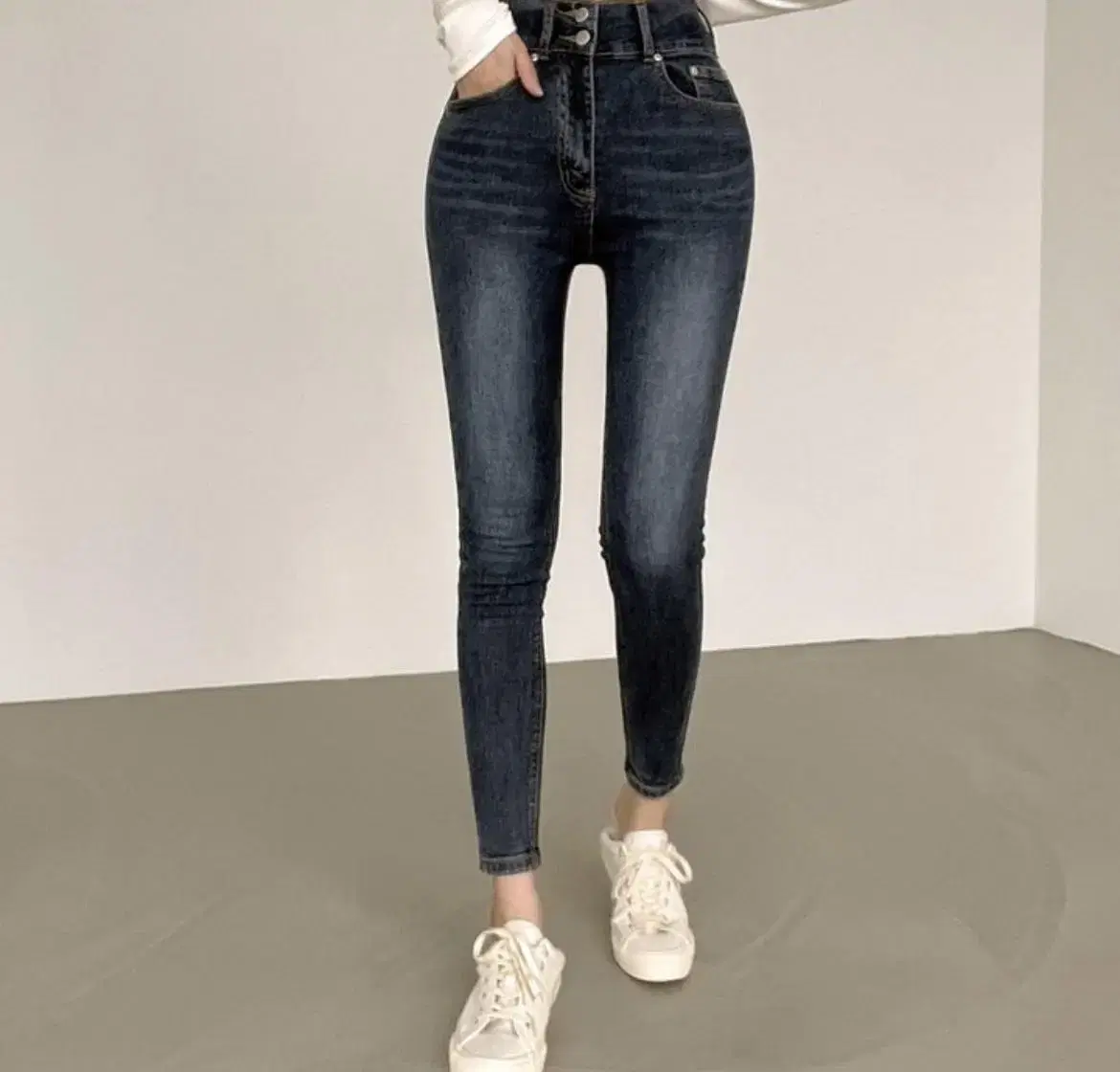 ABLEE Skinny Jeans