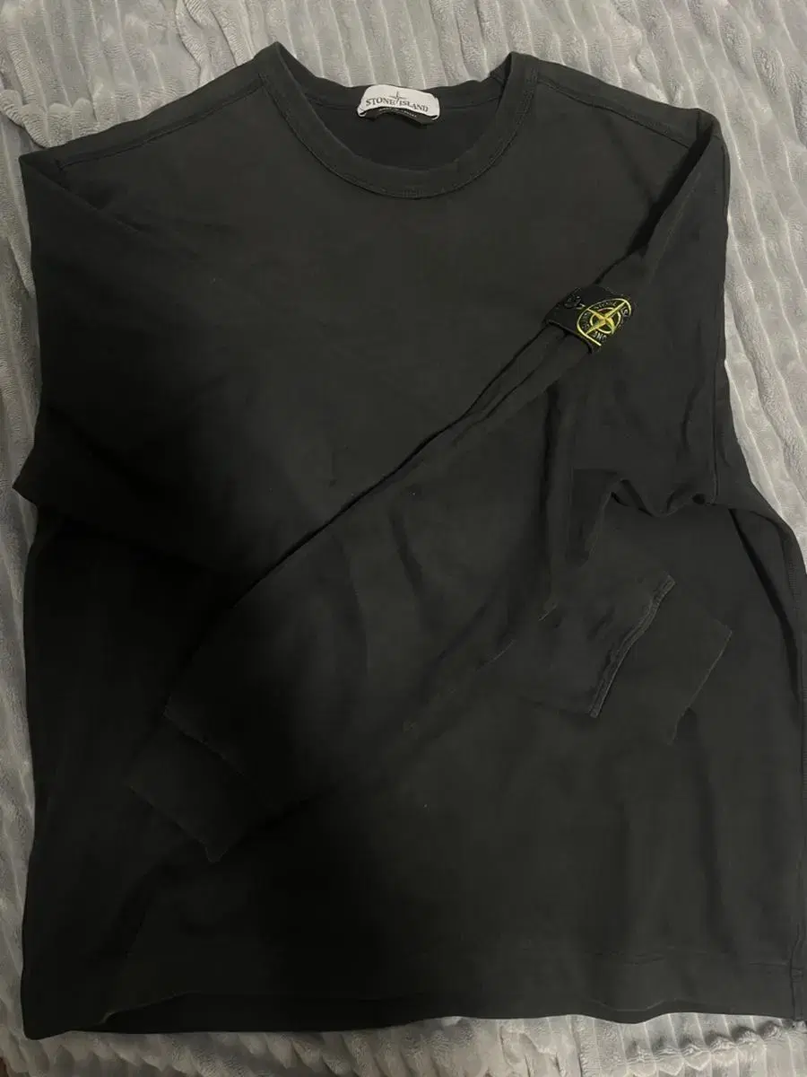 (Quick sale)Genuine Stone Island Long Sleeve 100~105 good condition