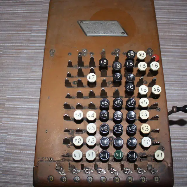 1 comptometer 1910년대 미국 초창기 계산기 컴퓨터