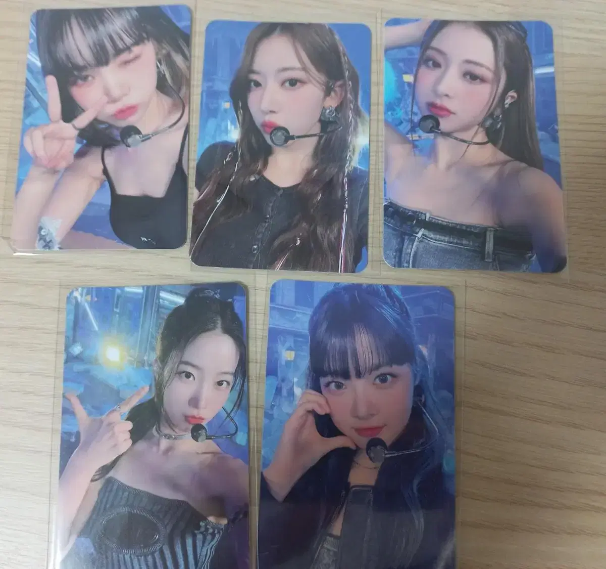 Le Sserafim Antifragile Comeback Show photocard chaewon Yunjin Yoon