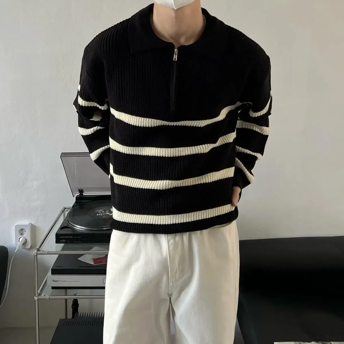 Stripe semi-zip knit 남자 스트라이프 반집업 니트 단가라