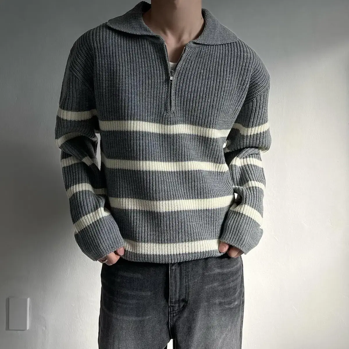 Stripe semi-zip knit 남자 스트라이프 반집업 니트 단가라