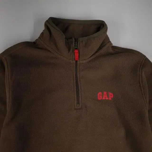 GAP 갭 브라운 하프집업 반집업 자수로고 플리스 아노락  SIZE M