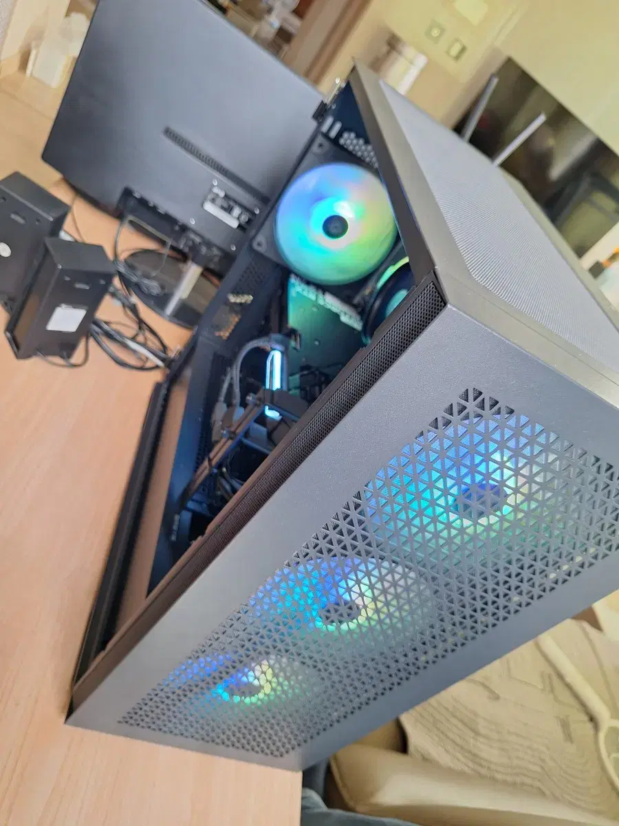 (새제품)인텔i7 14700 RTX5070.새제품.개인영상편집