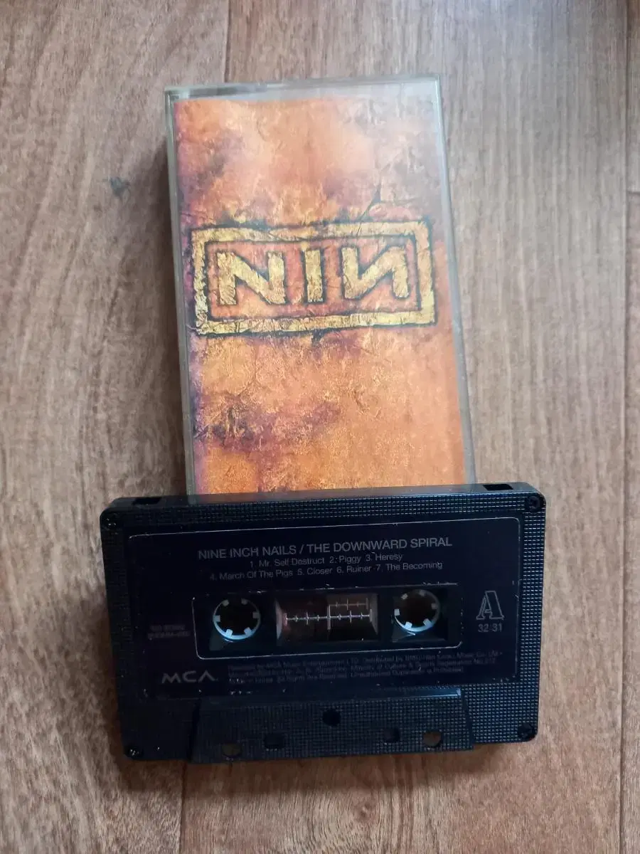 nine inch nails 카세트테이프