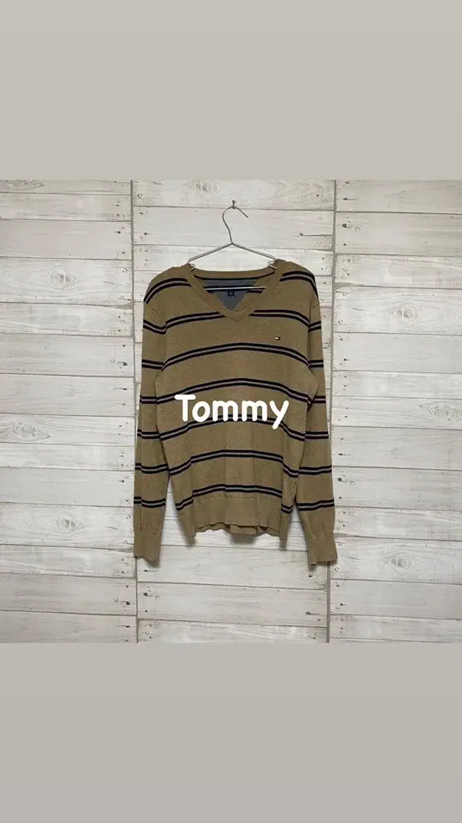 Tammy V-neck knit