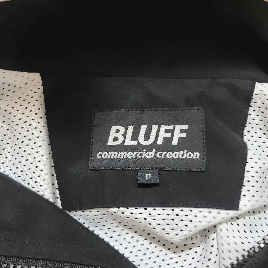 BLUFF 블러프 반집업 자켓 F size