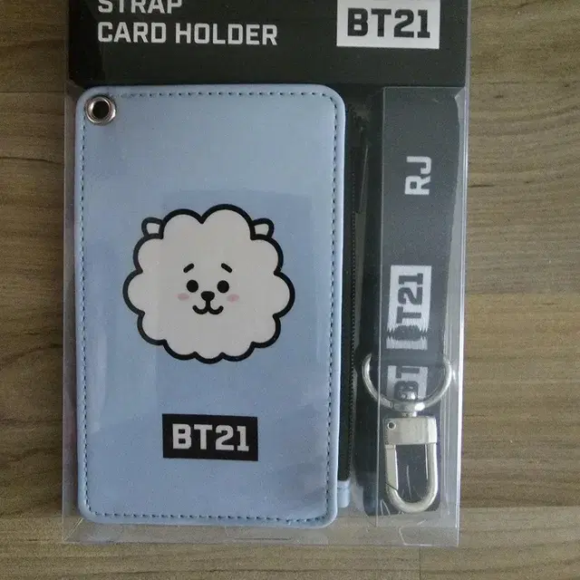 방탄 BT21 알제이 RJ 스트랩 카드 홀더 미개봉 양도합니다