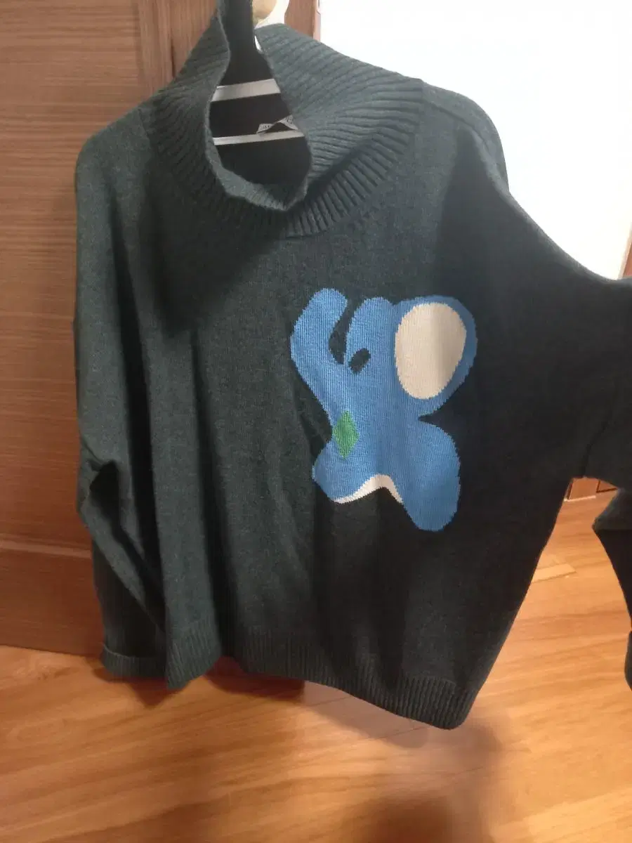 (XL) JW Anderson Elephant Turtleneck Knit