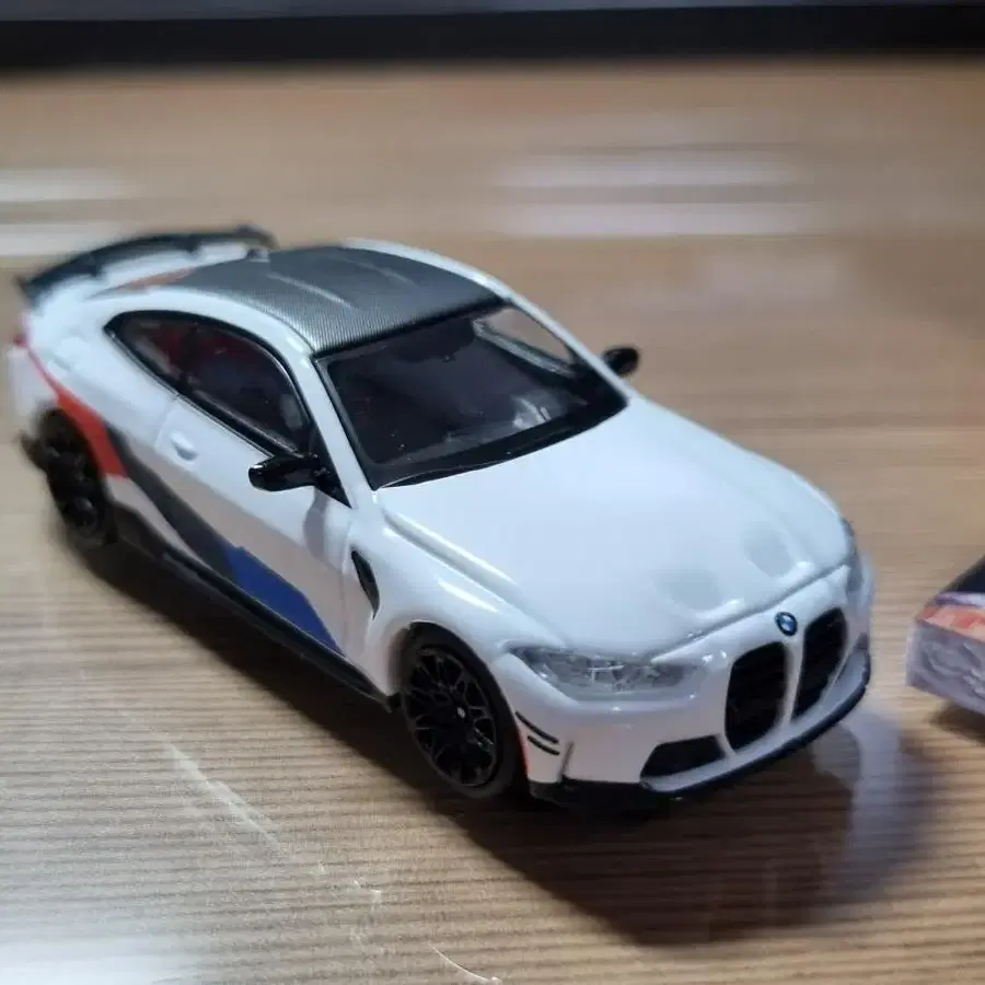 MINIGT 1:64 BMW M4 알파인 화이트 다이캐스트