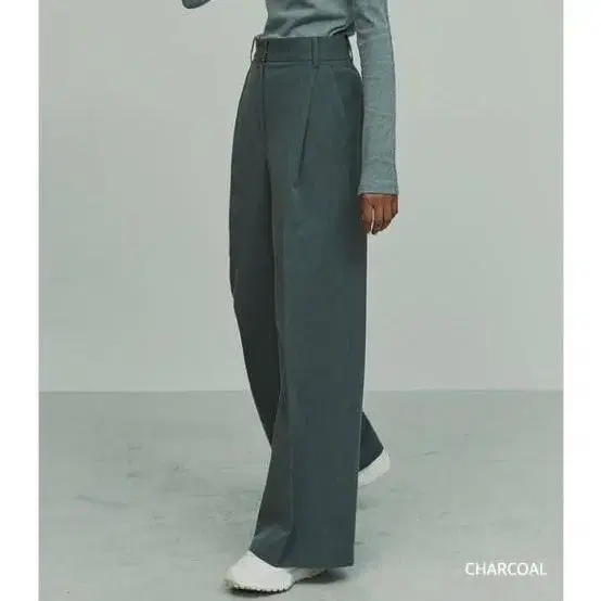 (%연말기간옷장대정리)리이 PLEATED WIDE LEG TROUSERS