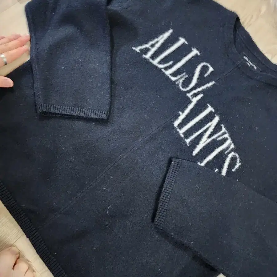 allsaints 올세인츠 로고 니트