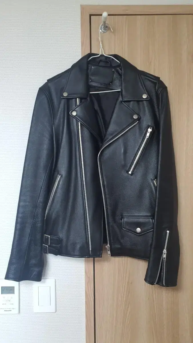 VivaStudio Cowhide rider jacket size M