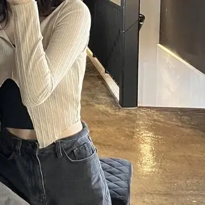 어반아웃피터스 crop top _애즈온 쓰리타임즈 페일제이드 샵사이다