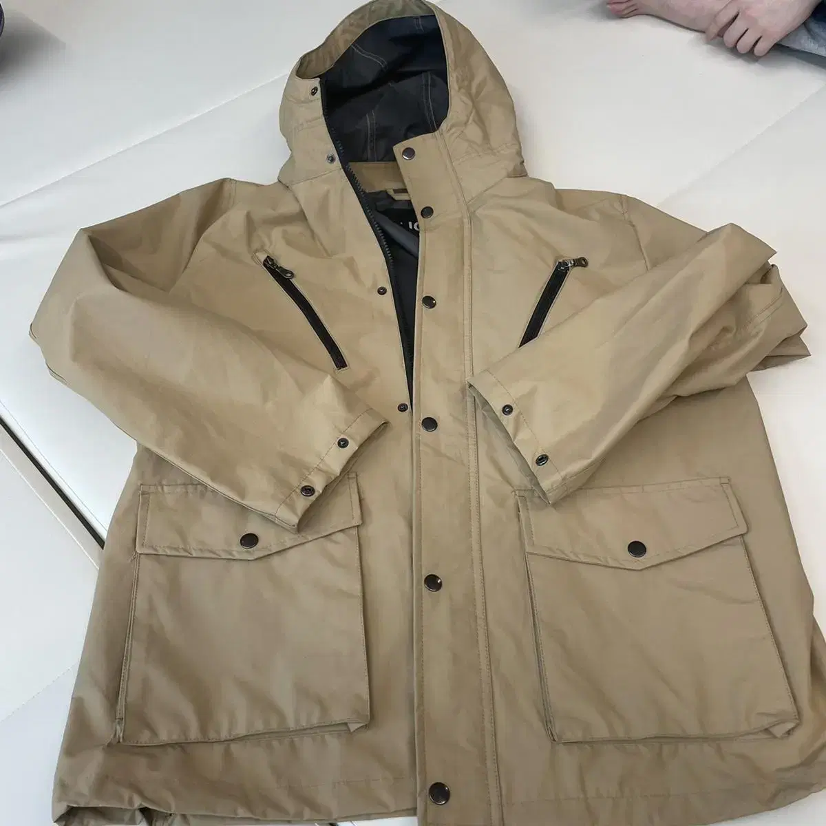 TopValue Mountain Jacket Windbreaker