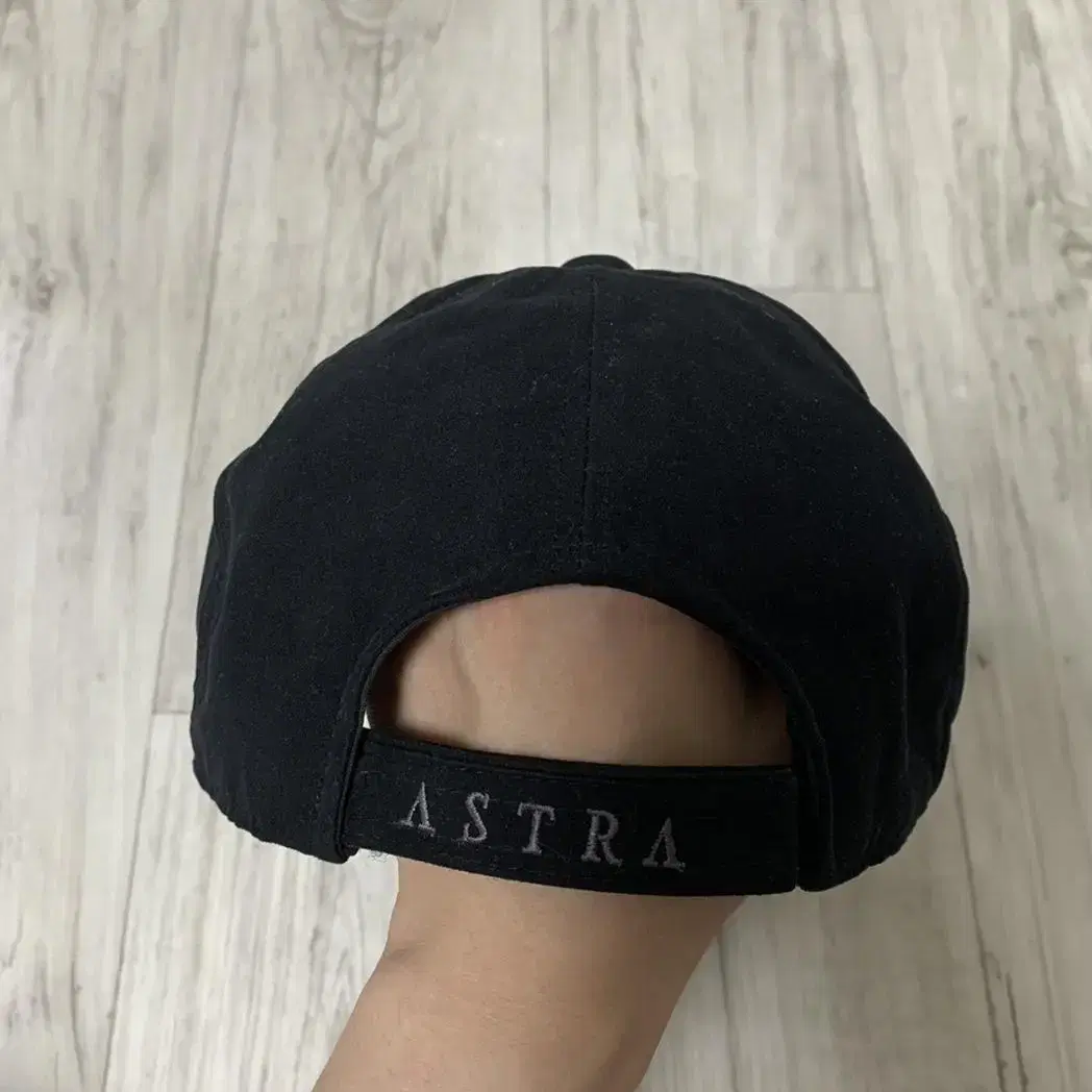 ASTRA 아스트라 벨벳 빈티지캡 볼캡 모자