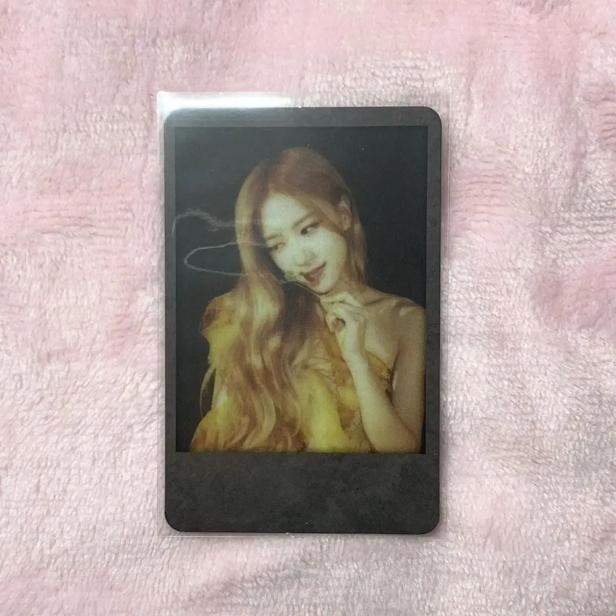 Black Pink rose Kiddieslove photocard