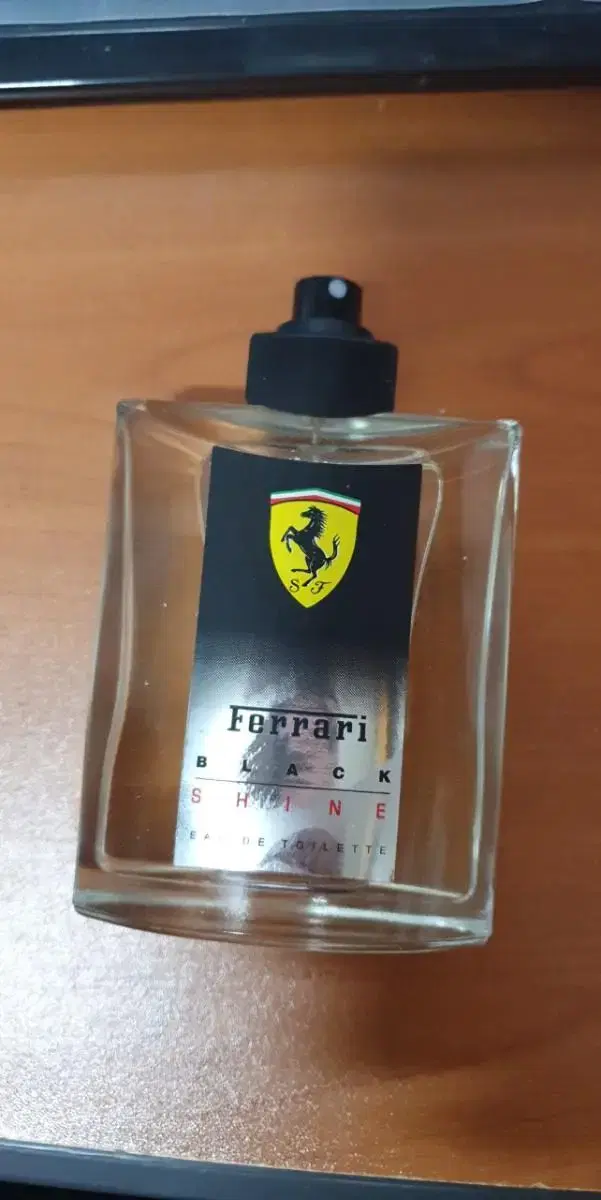 (Negotiable 5% for 2 or more, 10% for 3 or more) Ferrari Black Shine EDT 125ml