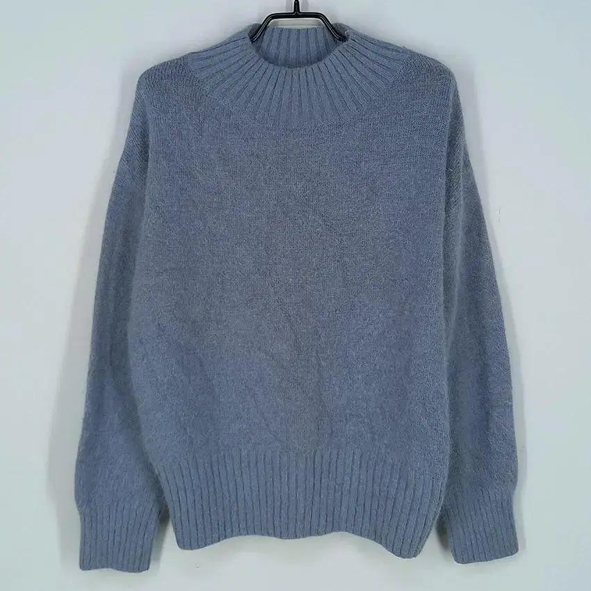 BLANC Vahnmok Soft Angora Blend Knit Top bloo (HU20431)