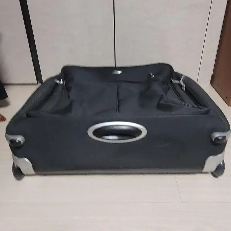 Tumi T3 Garment Suitcase (6433STE)