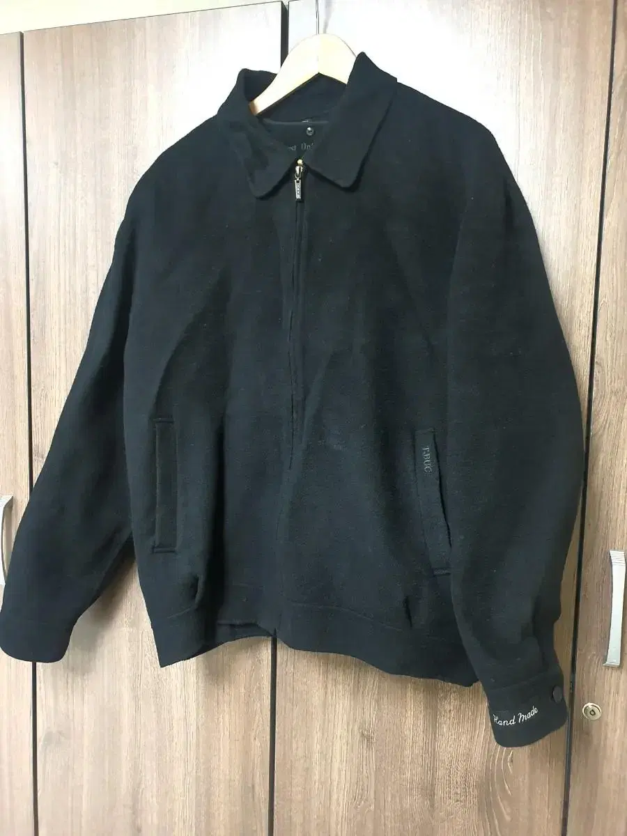 Men's 80% wool good coat size 100-105