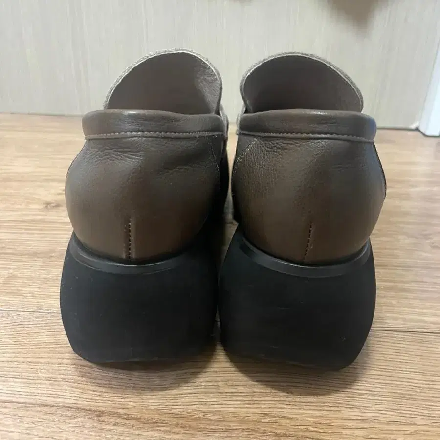 더오픈프로덕트 플랫폼 로퍼TASSLE PLATFORM LOAFER(245