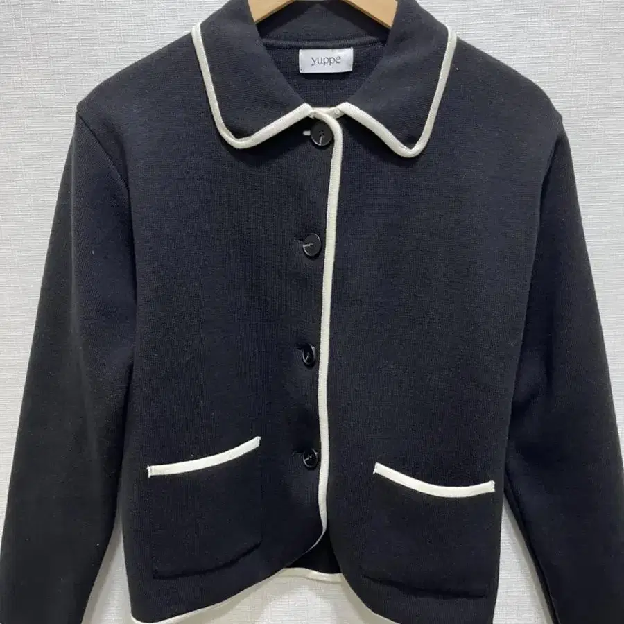 엽페 엽페 LINE KNIT JACKET