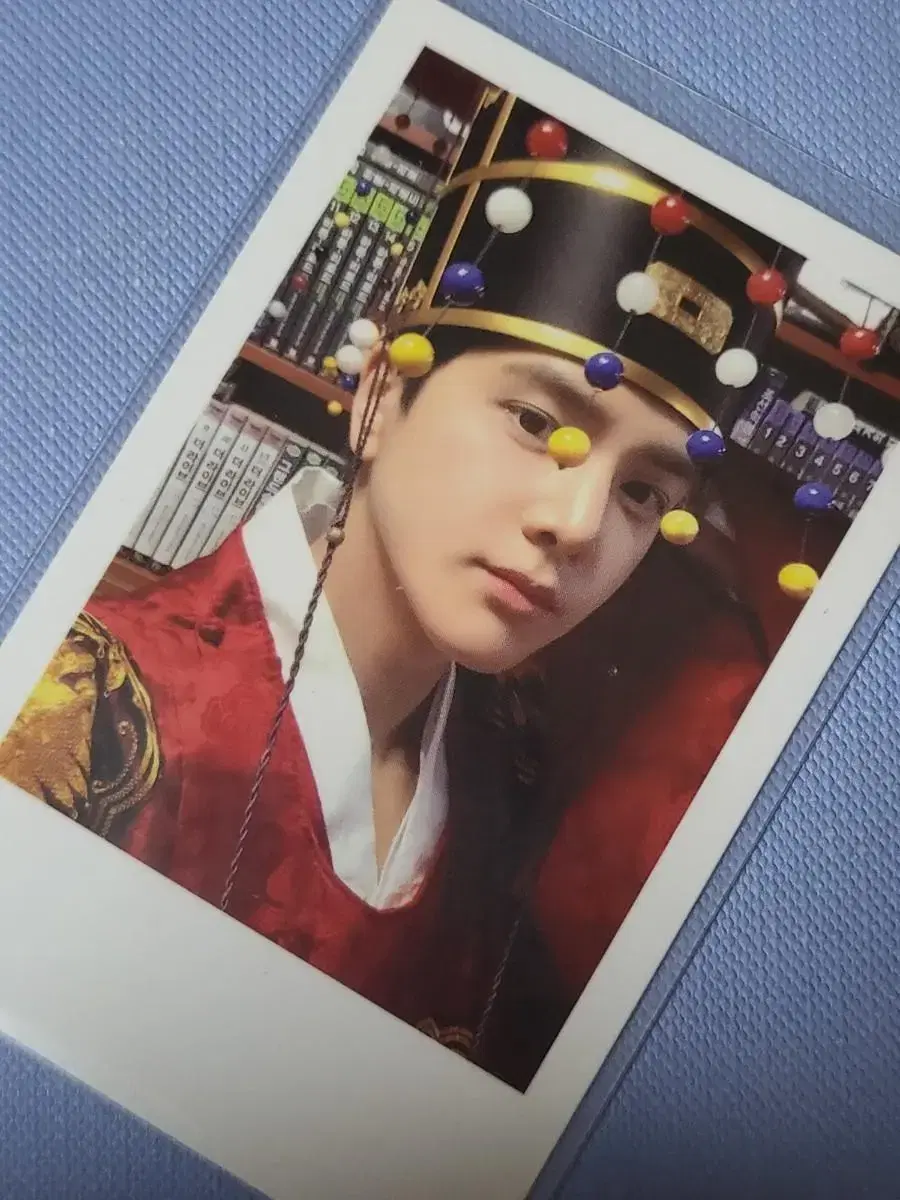 The Boyz younghoon Bionic Polaroid