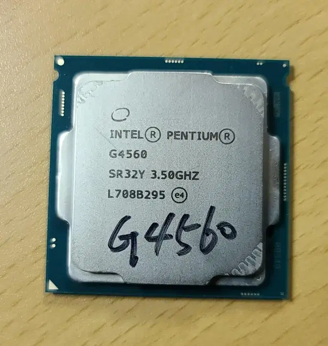 인텔 7세대 펜티엄G4560 CPU, 카비레이크