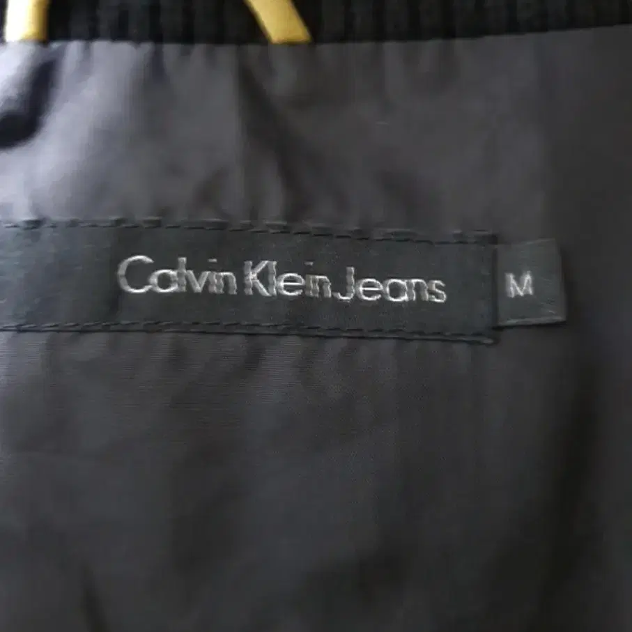 100)켈빈클라인 진 CALVIN KLEIN JEANS 다운패딩