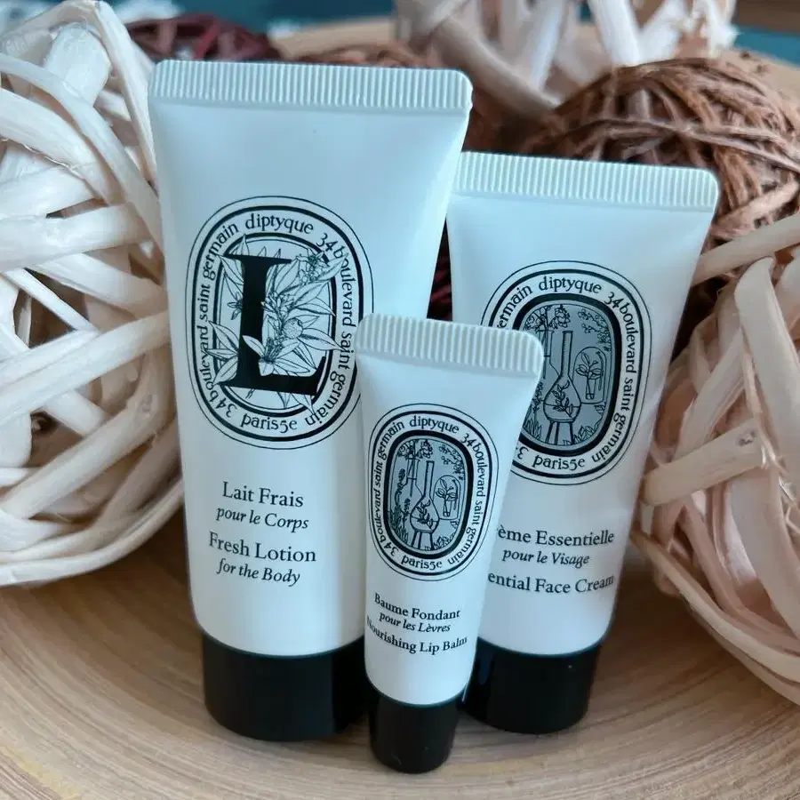 Diptyque 바디로션 페이셜크림 립밤 기프트 세트