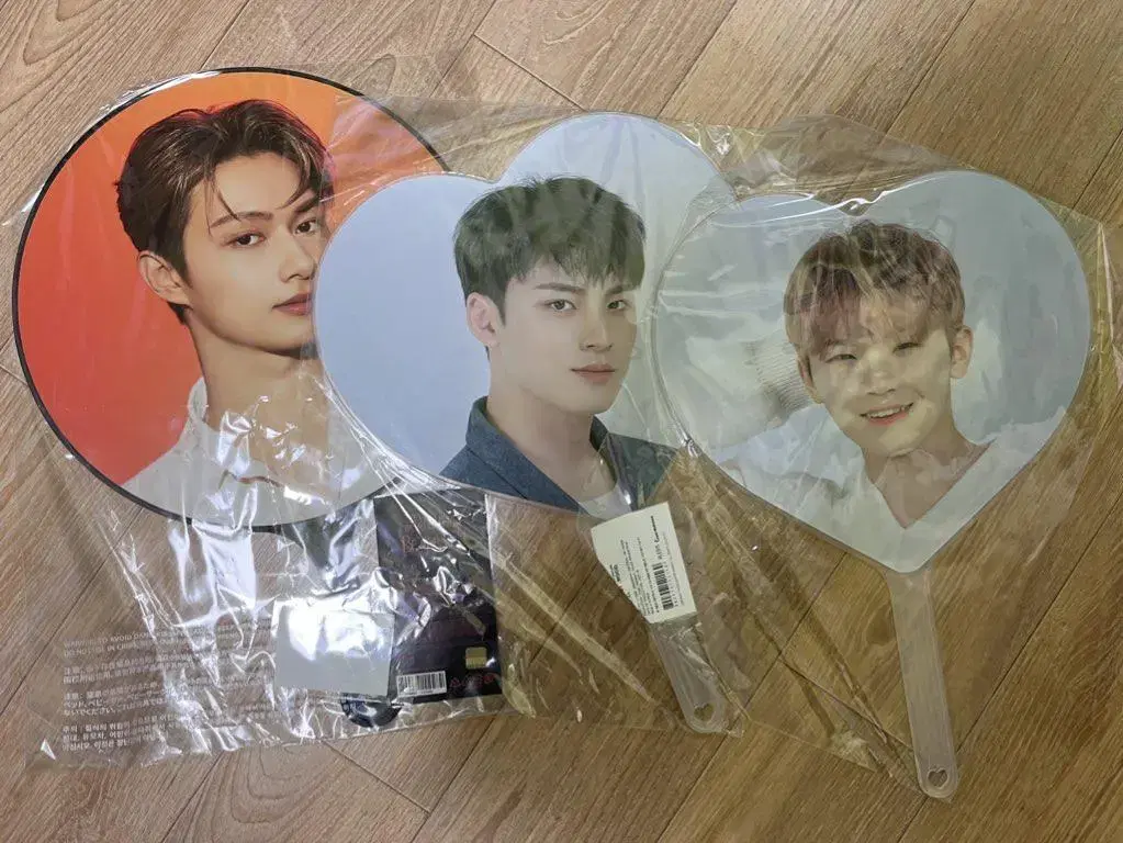 Seventeen wuchiwa imagePicket WTS