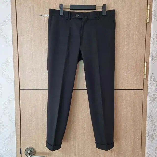 Aster wool cropped slacks black M