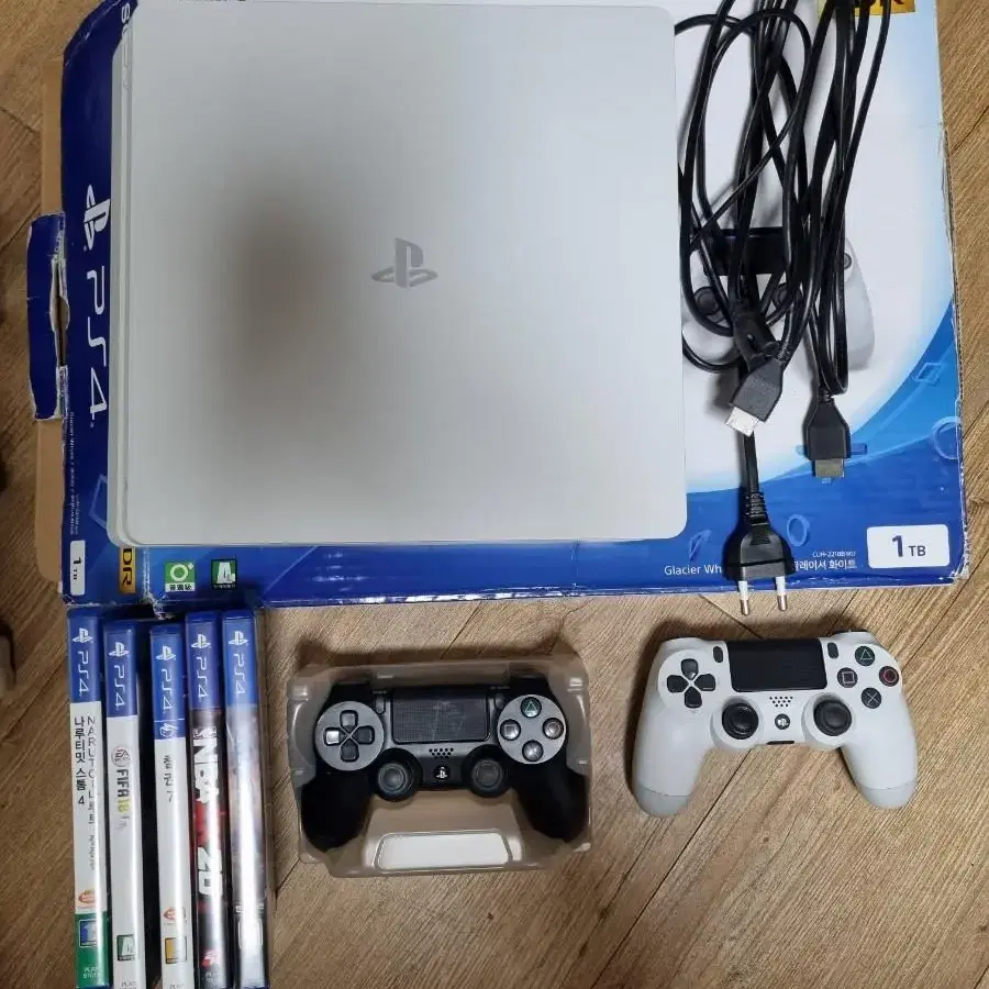 PS4 Slim 1TB