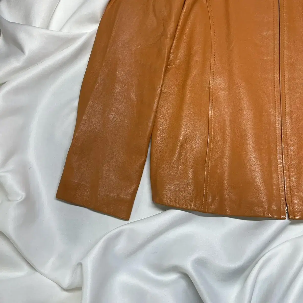 Lamb Leather Jacket (M/100)