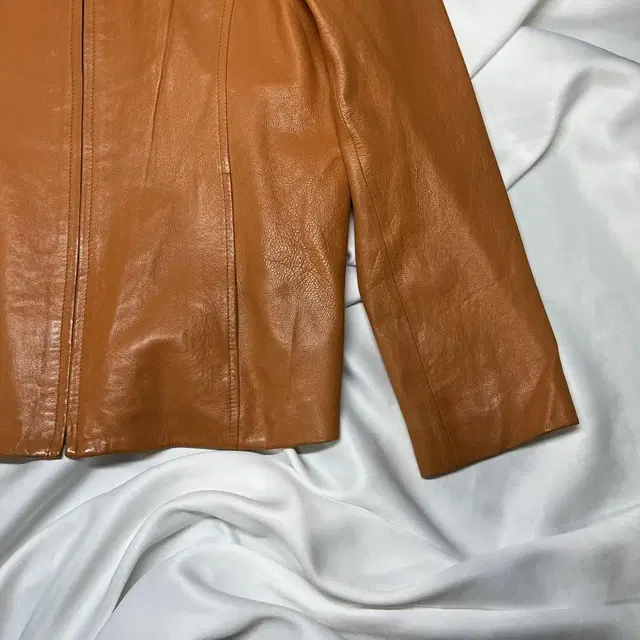 Lamb Leather Jacket (M/100)