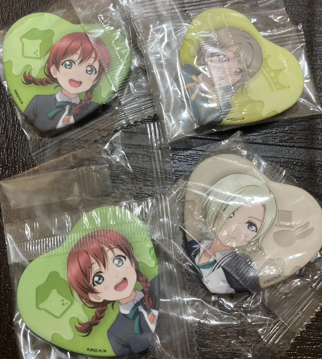 Love Live Nijidon Heart Can Badge